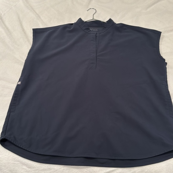 SOLD! FIGS Rafaela scrub top size M in color charcoal. - Picture 2 of 3